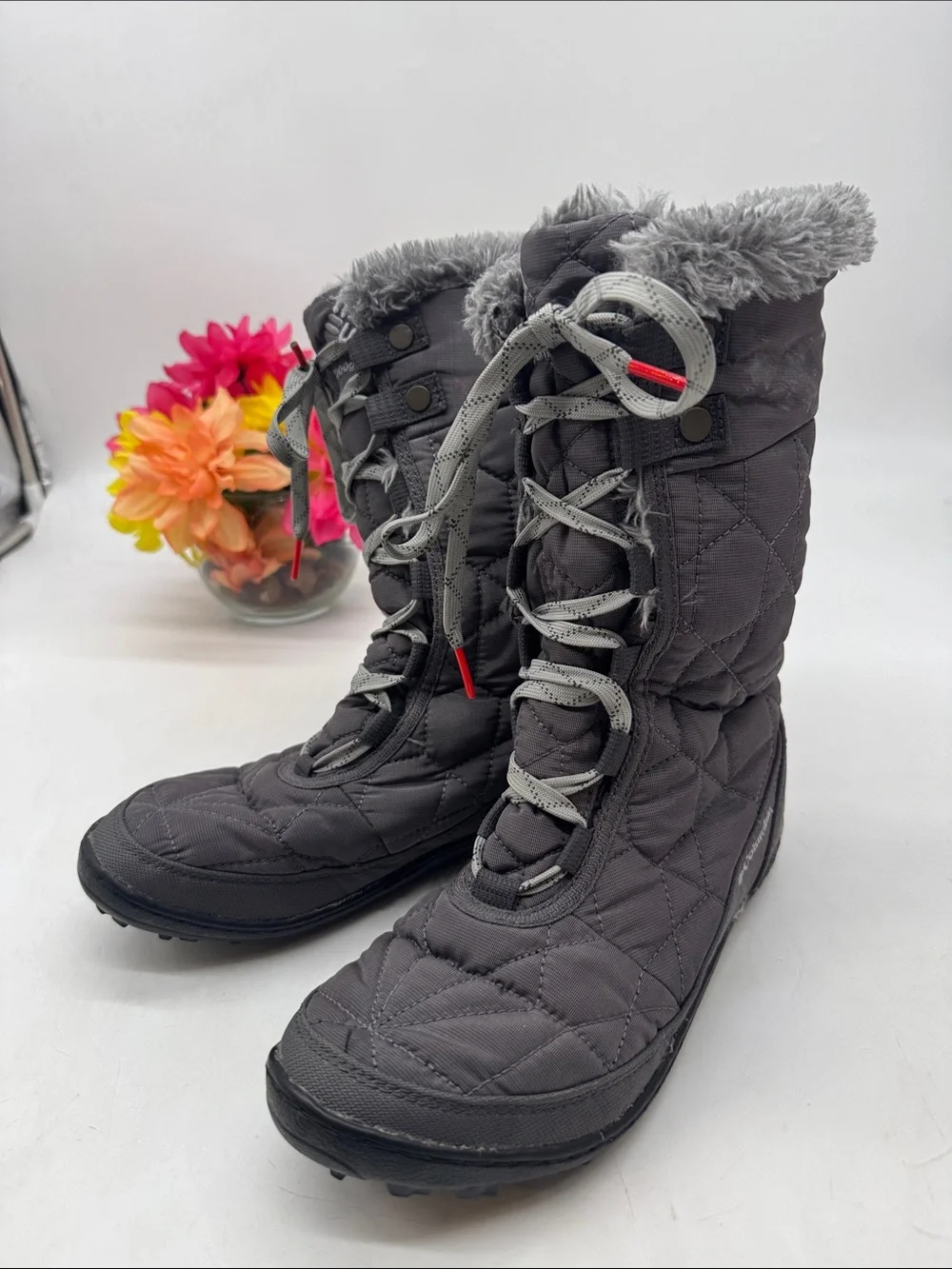 Columbia Gray Quilted Winter Lace-Up Boots with Faux Fur Trim Size 7